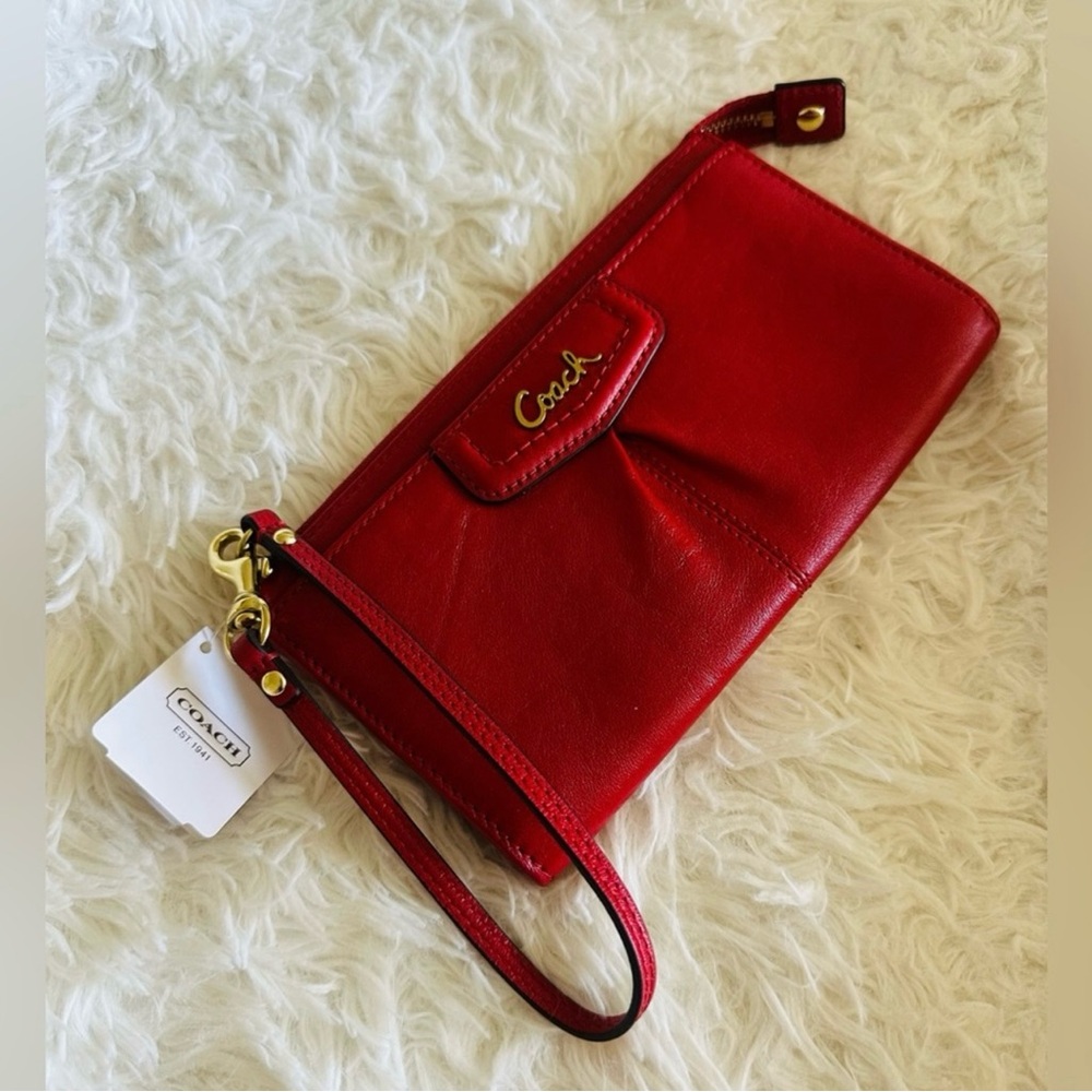Coach Ash Leather Zippy Wallet/Wristlet